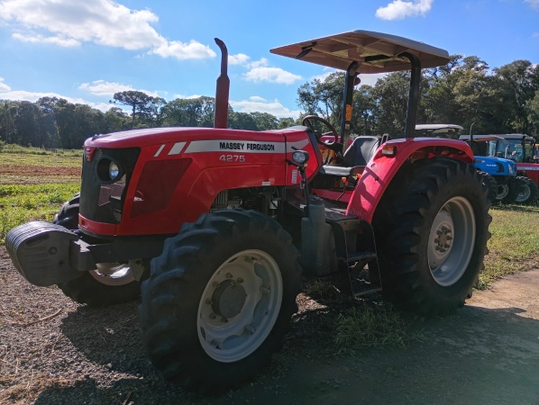 Trator Massey Ferguson MF 4275 ano 2014