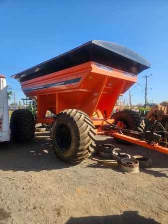 Carreta Graneleira Indutar Appoio 33.000 ano 2023