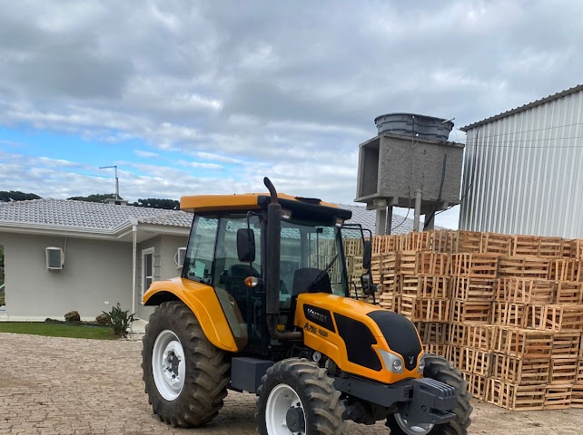 Trator Valtra A 750 