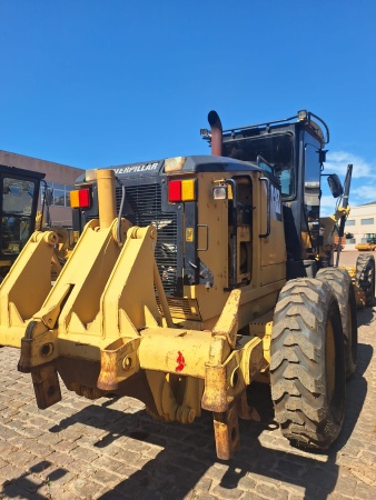 Motoniveladora Caterpillar 140M ano 2010