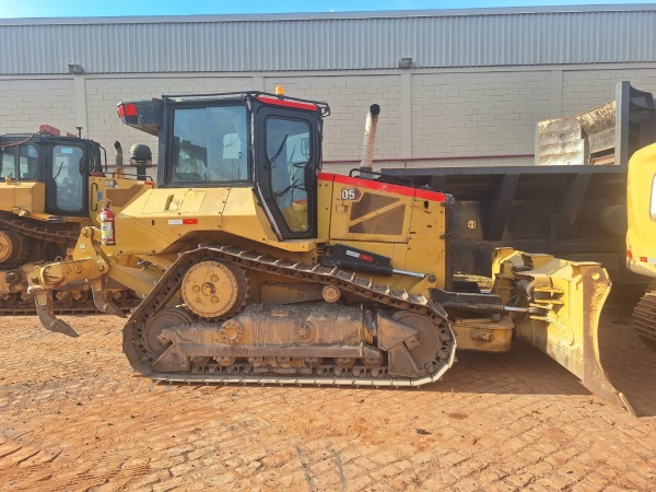Trator de Esteira Caterpillar D5 ano 2021