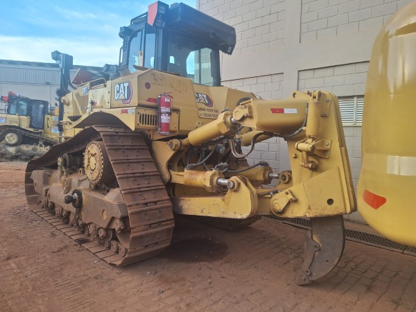 Trator de Esteira Caterpillar D8 ano 2021