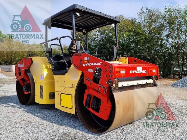 Rolo Compactador Dynapac CC424HF ano 2011 - CC424HF - Pavimentação e Infraestrutura