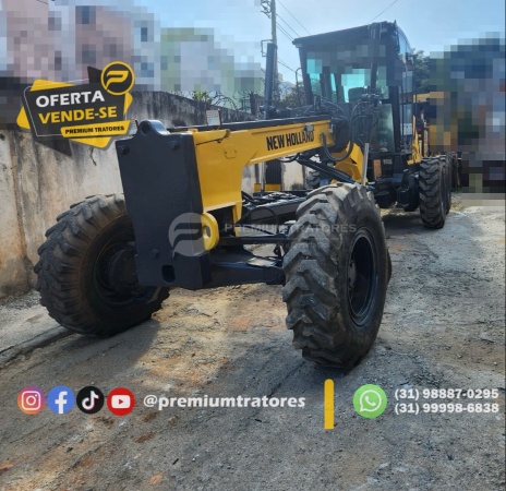 Motoniveladora New Holland RG170.B  ano 2011