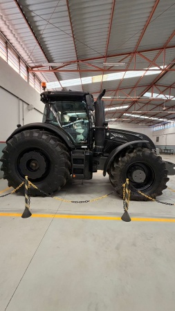 Trator Valtra S324 ano 2024