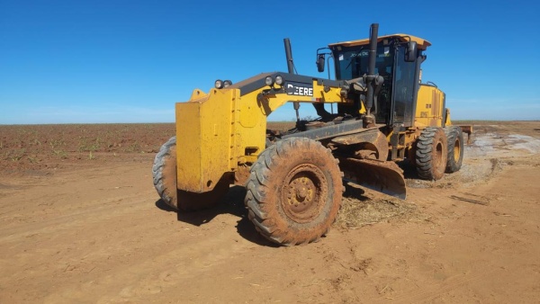 Motoniveladora John Deere 620G ano 2021