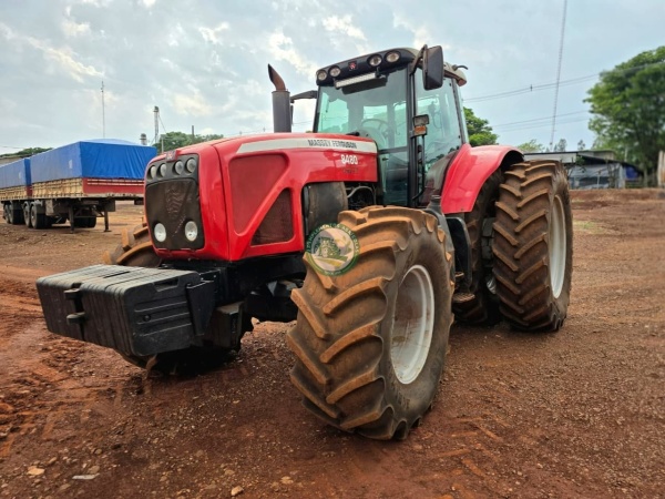 Trator Massey Ferguson 8480 ano 2008