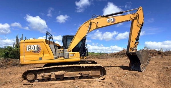 Escavadeira Caterpillar 320 ano 2020 - 320 - Máquinas de Linha Amarela