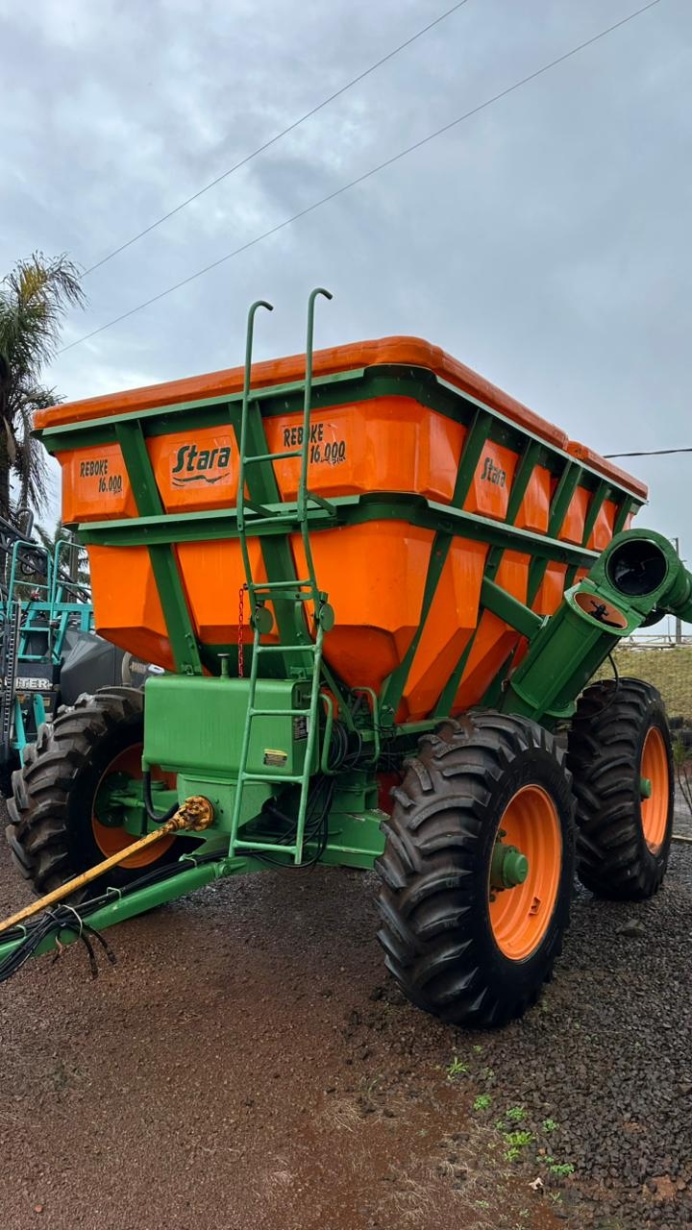 Carreta Graneleira Stara REBOKE 16.000 ano 2020