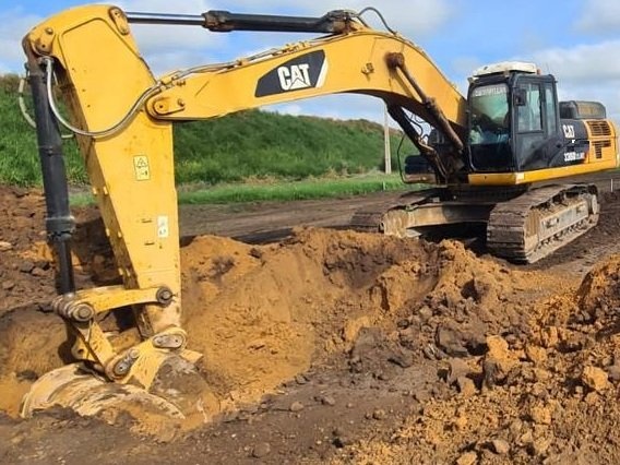 Escavadeira Caterpillar 336 D2L ano 2014 - 336 D2L - Máquinas de Linha Amarela