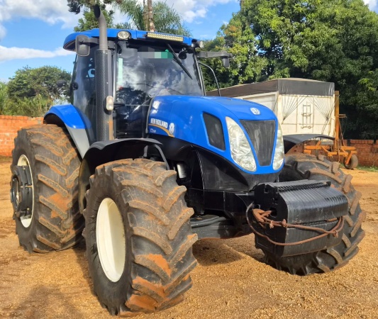 Trator New Holland T7.240 ano 2018