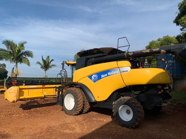 Colheitadeira New Holland CR9060 Elevation ano 2013