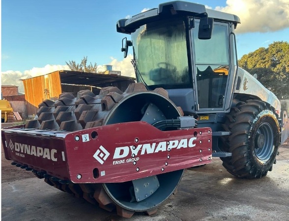 Rolo Compactador Dynapac CA30D ano 2024
