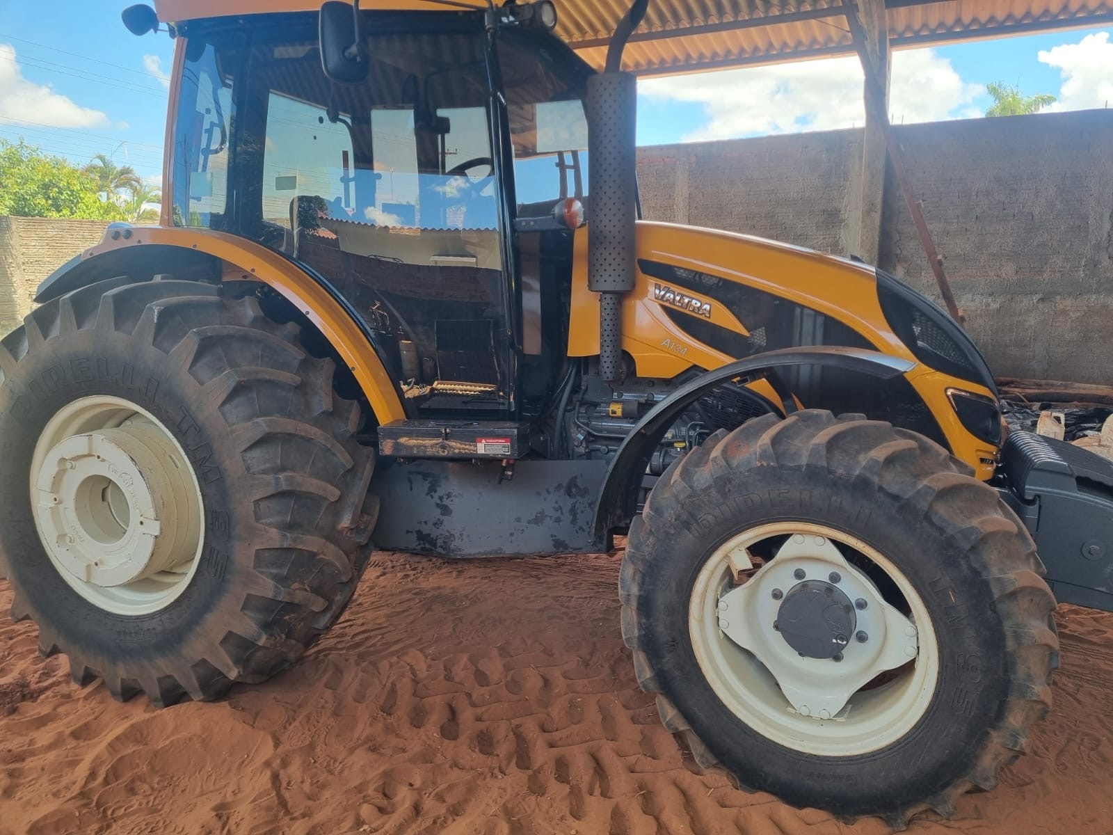 Trator Valtra A134 HiTech ano 2021