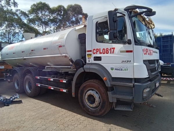 Caminhão Mercedes Benz Axor 3131 ano 2019