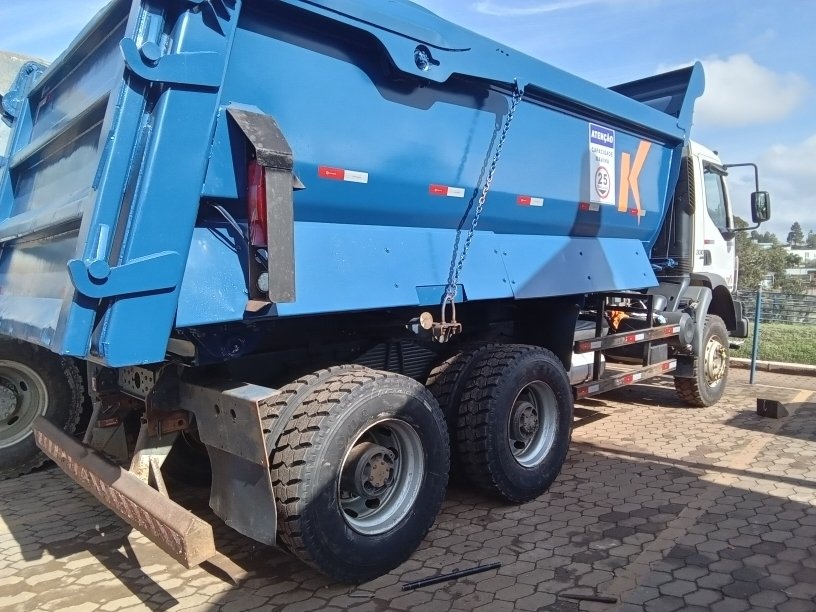 Caminhão Volvo VM 330 E-SHIFT ano 2020