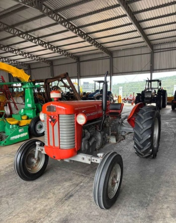 Trator Massey Ferguson 50X ano 1973 - 50X - Máquinas Agrícolas