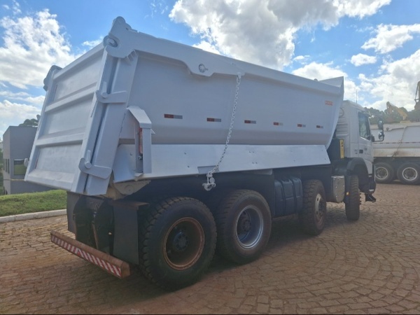 Caminhão Volvo FMX 500 ano 2020