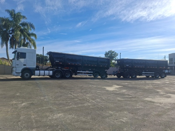 Caminhão DAF XF 430 ano 2014