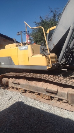 Escavadeira Volvo EC220DL ano 2020 - EC220DL - Máquinas de Linha Amarela