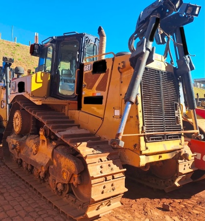 Trator de Esteira Caterpillar D8 ano 2022