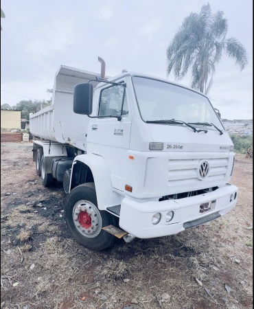 Caminhão Volkswagen 26-260E ano 2012