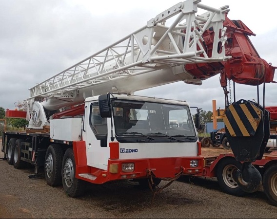 Guindaste XCMG QY 60K ano 2007