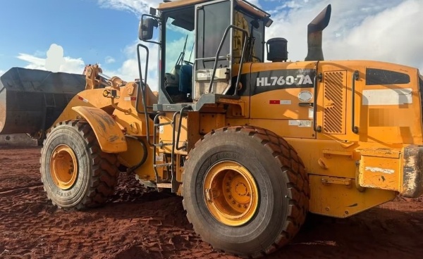 Pá Carregadeira Hyundai HL760-9 ano 2010
