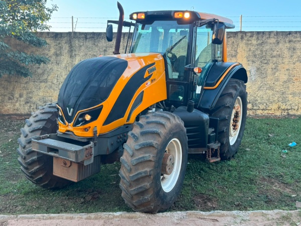 Trator Valtra BH 194 ano 2019