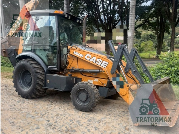 Retroescavadeira Case 580 N  ano 2018