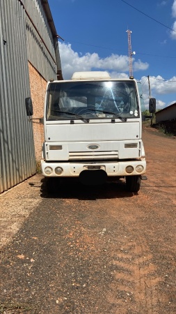 Outros caminhões Ford Cargo 1217 ano 2002