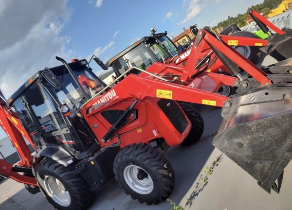 Retroescavadeira Manitou MBL-X-900 ano 2025
