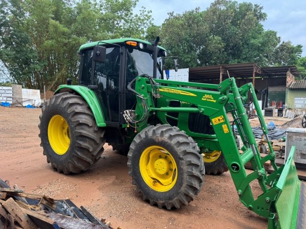 Trator John Deere 6100J ano 2025 - 6100J - Máquinas Agrícolas