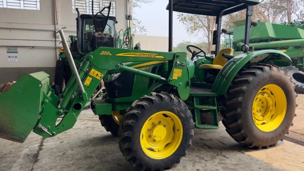 Trator John Deere 5080E ano 2021 - 5080E - Máquinas Agrícolas
