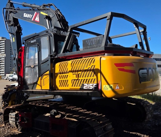 Escavadeira SANY SY215 F ano 2021