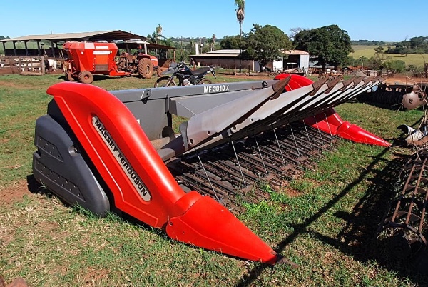 Plataforma Massey Ferguson 3010 ano 2016