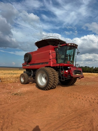 Colheitadeira Case Axial-Flow 2799  ano 2014