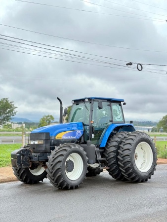 Trator New Holland TM 7020 ano 2013