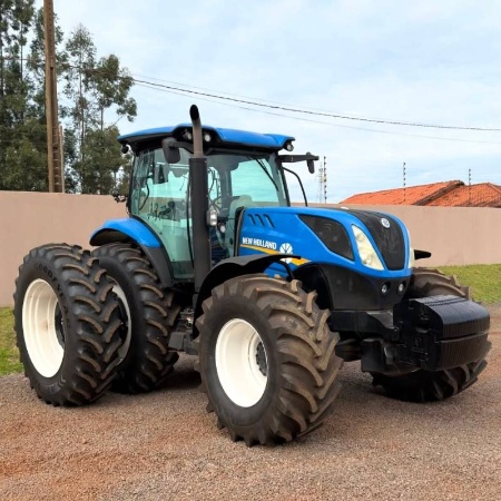 Trator New Holland T 7.260 ano 2021