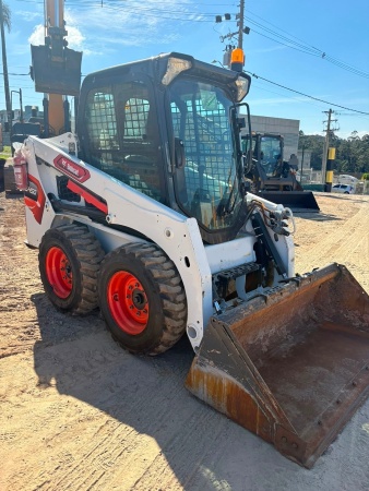 Mini Carregadeira Bobcat S450 ano 2025 - S450 - Máquinas de Linha Amarela