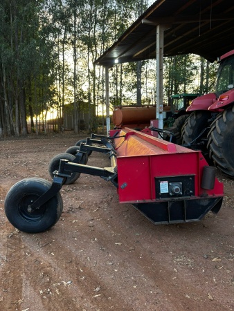Roçadeira Woods Batwing BW240 ano 2022