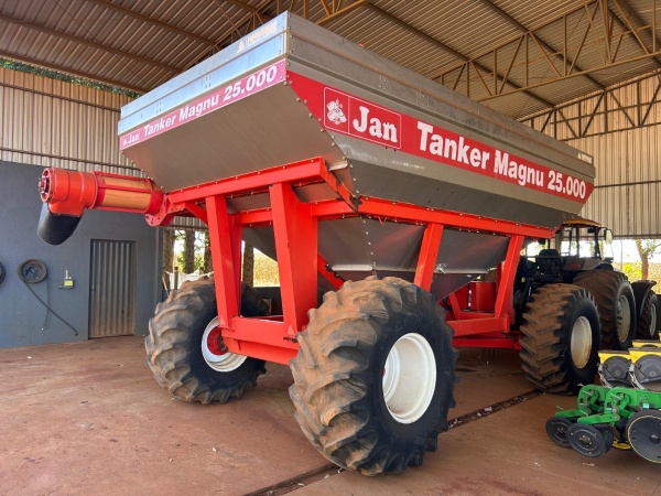 Carreta Graneleira Jan Tanker Magnu 25000 ano 2014