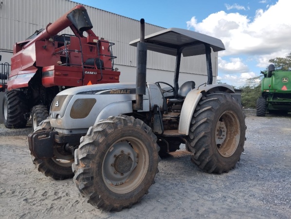 Trator Agrale 575.4 ano 2014