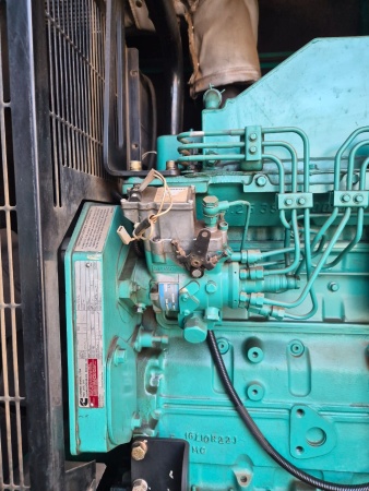Gerador de Energia Cummins 170 kVA ano 2011