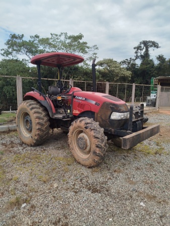 Trator Case Farmal 80 ano 2014