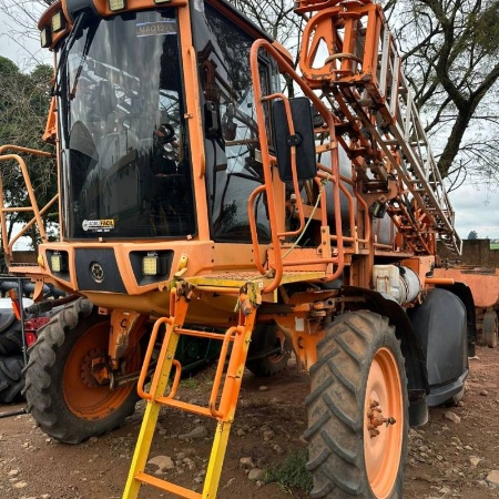 Pulverizador Autopropelido Jacto Uniport Star 2500 ano 2010 - Uniport Star 2500 - Máquinas Agrícolas