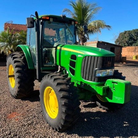 Trator John Deere 6150J ano 2018