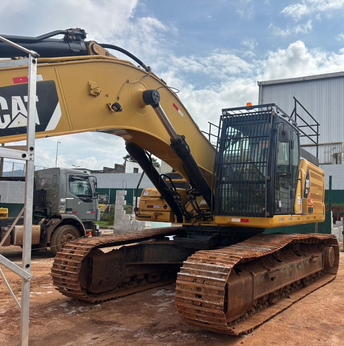 Escavadeira Caterpillar 336 ano 2019