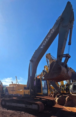 Escavadeira Volvo EC240BLC ano 2009