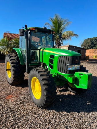 Trator John Deere 6150J ano 2018